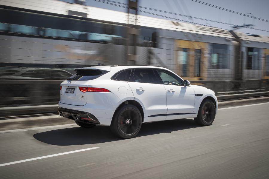 Jaguar F-Pace S P380 AWD 2019 года  (AU) (фото 11 из 29)
